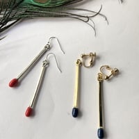シュッ！マッチ棒のピアス・イヤリング赤×赤 赤×青