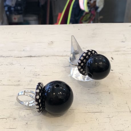 赤再入荷！ボンボンリング　ギガ  新色ピンク、黄色・ミント
