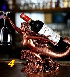 金属製ワインボトルホルダー 釣り人デザイン ワインボトルホルダー 壁掛け用 ボトルモチーフ アンティーク風