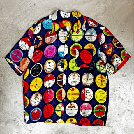 ”Thai 7inch 柄シャツ"