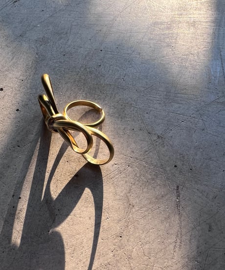 LIMINAL KNOT ring