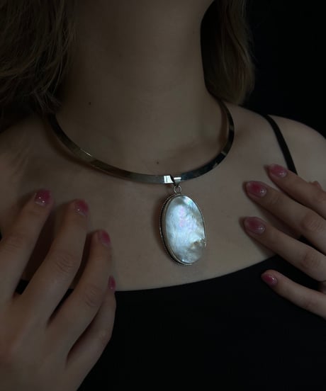 ALTER STONE MOTHER OF PEARL B