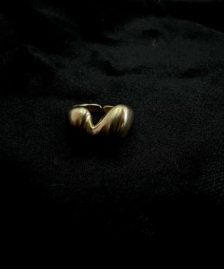 brass ring B