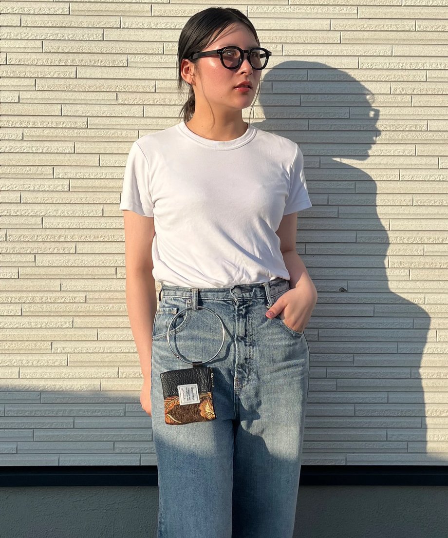 6893f73cc5d1bbe1d19218d1