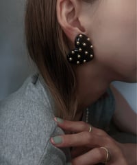 heart dot Black