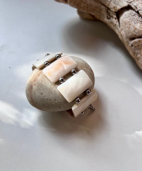 shellglow bracelet