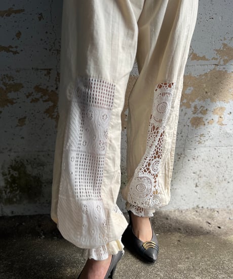 lace jogger pants A