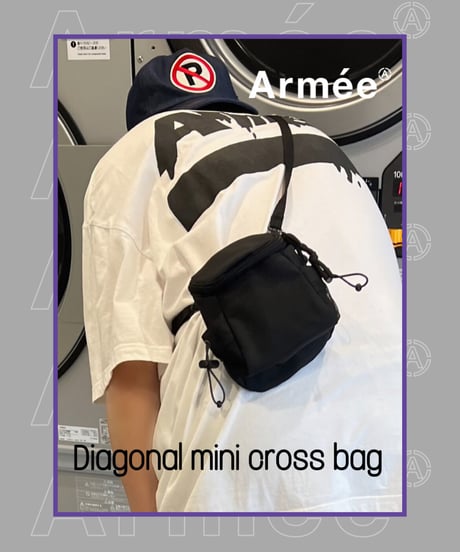 7月14日再入荷　Diagonal mini cross bag