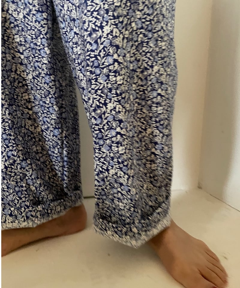 Daily straight pants ( Liberty Flower ) | GARAG