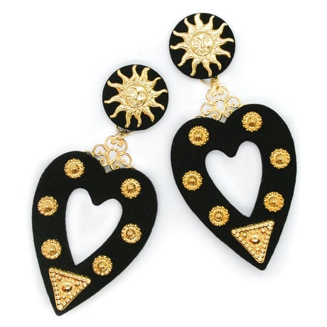 THE BLACK HEARTS