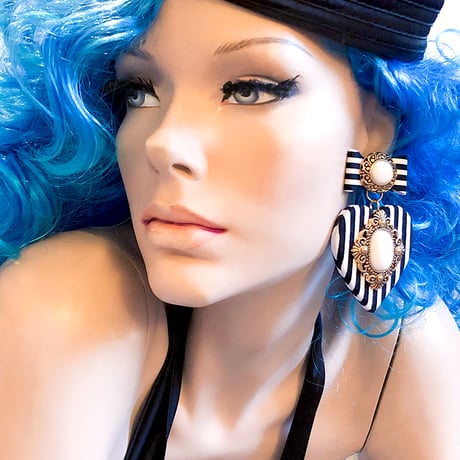 STRIPED LADY