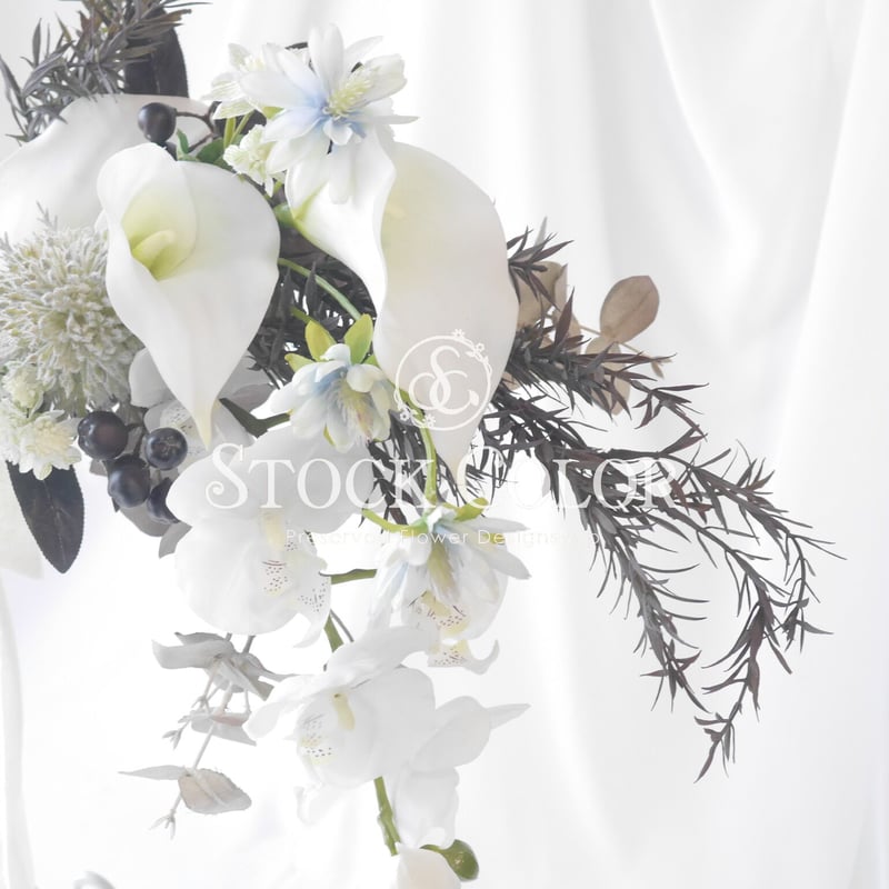 アーティフィシャルフラワーブーケ　蘭　カラー　ホワイトスーツ/フォーマル/ドレス