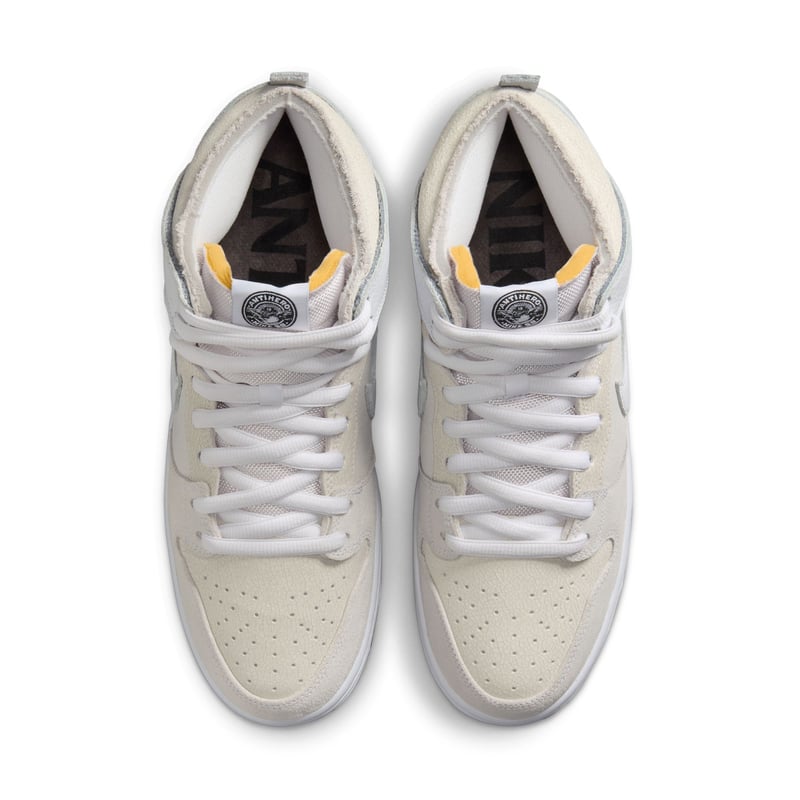 NIKE SB DUNK HIGH QS 
