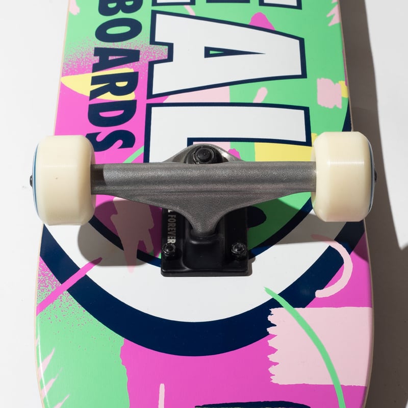 REAL COMPLETE DECK B 8インチ | Hi5 SKATEBOARDING