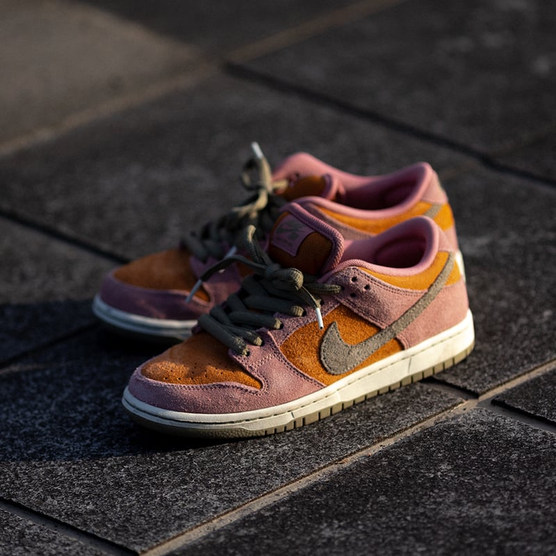 NIKE SB DUNK LOW PRO RED STARDUST/NEUTRAL OLIVE