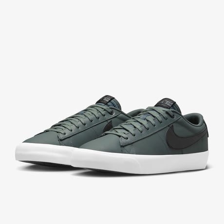 NIKE SB BLAZER LOW PRO GT ビンテージグリーン/ビンテージグリーン/サミットホワイト/ブラック