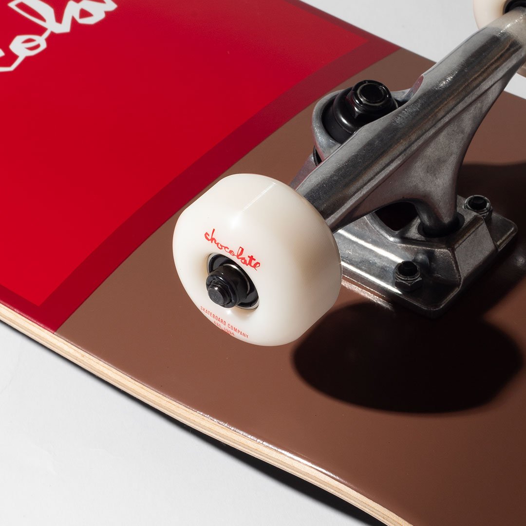 CHOCOLATE COMPLETE DECK 8インチ | Hi5 SKATEBOARDING