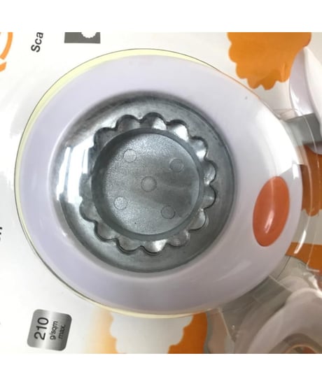 Fiskars スクイーズ パンチ XL スカラップサークル 5cm
