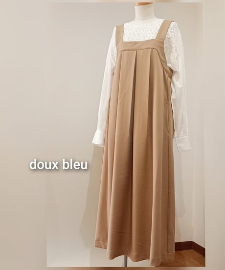 doux bleu／タックジャンパースカート