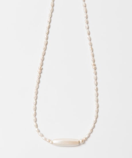 Pearl White ネックレス