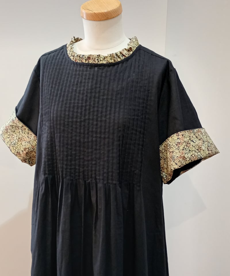 sosotto／綿麻細ピンタックLIBERTYフリルワンピース半袖 | mon