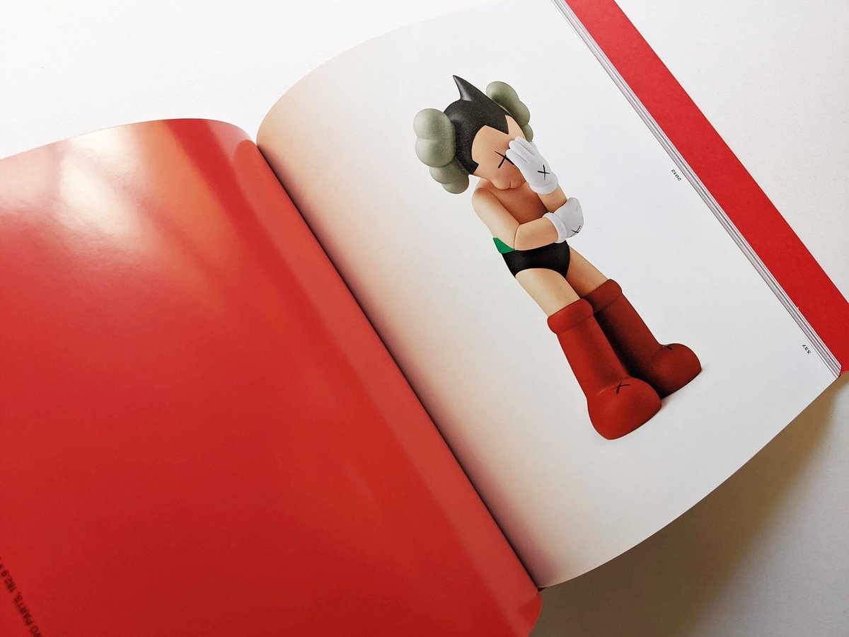 KAWS TOKYO FIRST | 本 屋 青 旗 Ao-Hata Bookstore