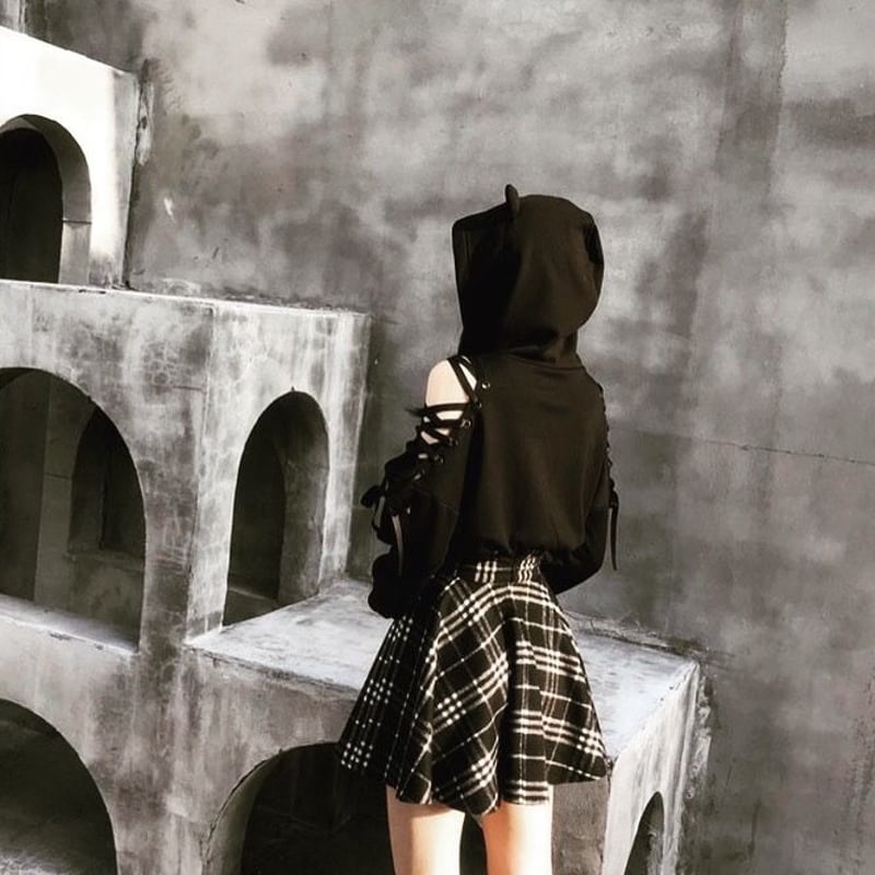 lv_o1様着用】猫耳パーカーと黒チェックスカートセット | Fancy