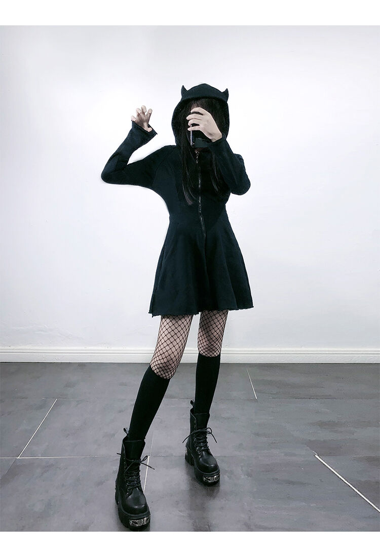 病みかわ☆ツノ付きフードワンピース | Fancy ☆World