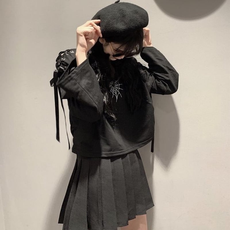 柩ねむり様着用】蜘蛛の巣🕸個性派トレーナー | Fancy ☆World