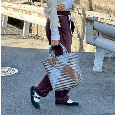 【6月29日(月)〜7月3日(金)発送】 Mekearibag No.18 (Size: M) _Mocha Silver