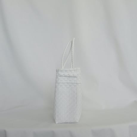 【6月15日(月)〜6月19日(金)発送】 Gummy Bag No.4 (Size: S) _Egg Shell White