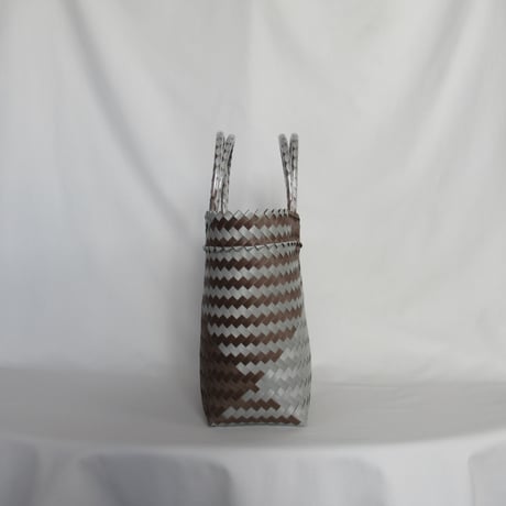 【6月29日(月)〜7月3日(金)発送】 Mekearibag No.18 (Size: M) _Mocha Silver
