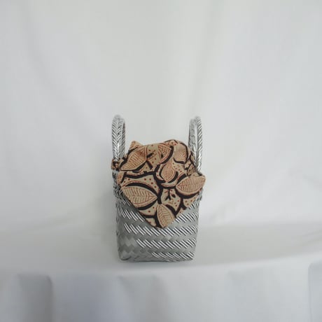 【6月15日(月)〜6月19日(金)発送】 Bag×Handkerchief［H］Mekearibag BOUQUET(cross) _ Silver×Gomashio