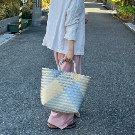 【6月8日(月)〜6月12日(金)発送】 Mekearibag No.27 (Size: L) _Tofa (cross)
