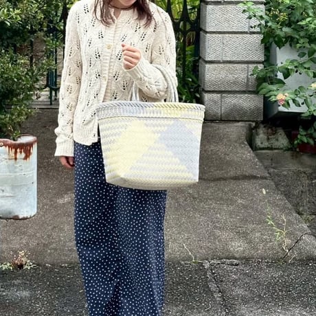 メケアリサ　グミバッグ　キューブ　ライトグレー　廃盤型 CATEGORY 🧁Ivory | 🐨Gray | 🐻Brown | MEKEARISA