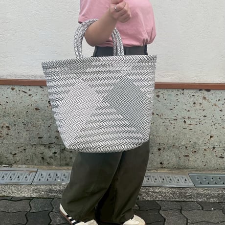 【6月22日(月)〜6月26日(金)発送】 Mekearibag No.23 (Size: L) _Kurogoma Tofu (cross)