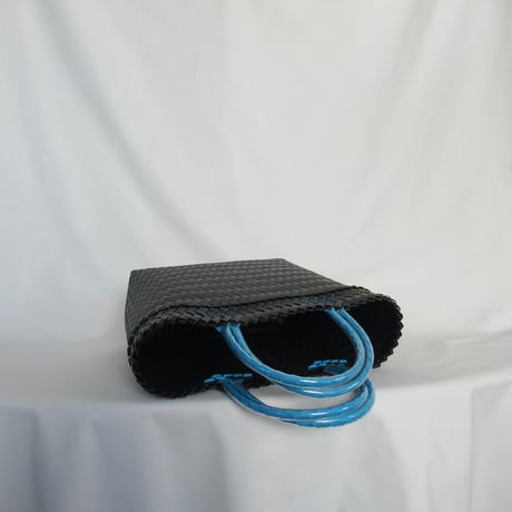 【7月13日(月)〜7月17日(金)発送】 Mekearibag No.43 (Size: M) _Blue Butterfly