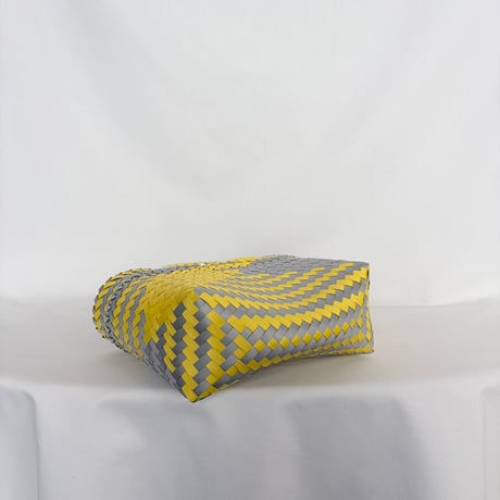 【6月29日(月)〜7月3日(金)発送】 Mekearibag No.13 (Size: S) _Yellow Silver (cross)