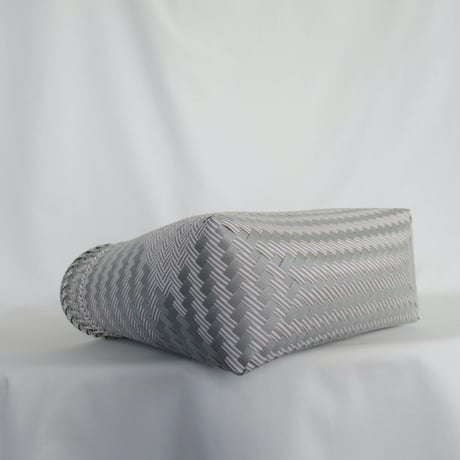 【6月22日(月)〜6月26日(金)発送】 Mekearibag No.20 (Size: M) _ Silver × Yasashii Purple