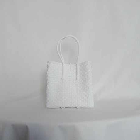 【6月15日(月)〜6月19日(金)発送】 Gummy Bag No.4 (Size: S) _Egg Shell White