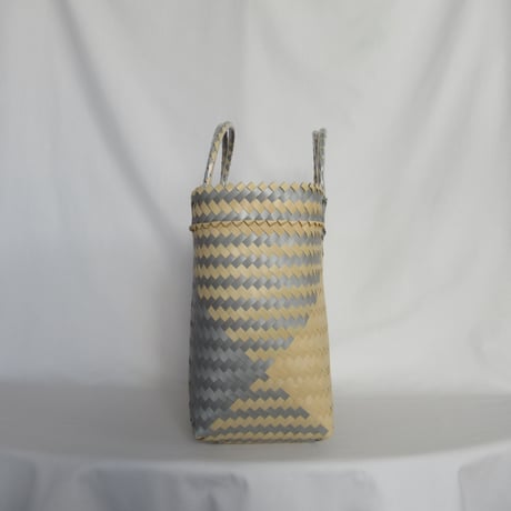 【6月8日(月)〜6月12日(金)発送】 Mekearibag No.27 (Size: L) _Tofa (cross)