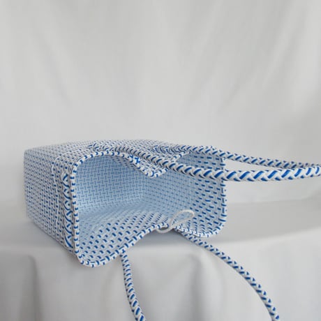 【6月8日(月)〜6月12日(金)発送】 Gummy Bag No.16 (Size: M) _Blue × White