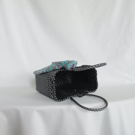 【6月8日(月)〜6月12日(金)発送】 Bag×Handkerchief［E］Gummy bag (Size : S) _Black×Silver