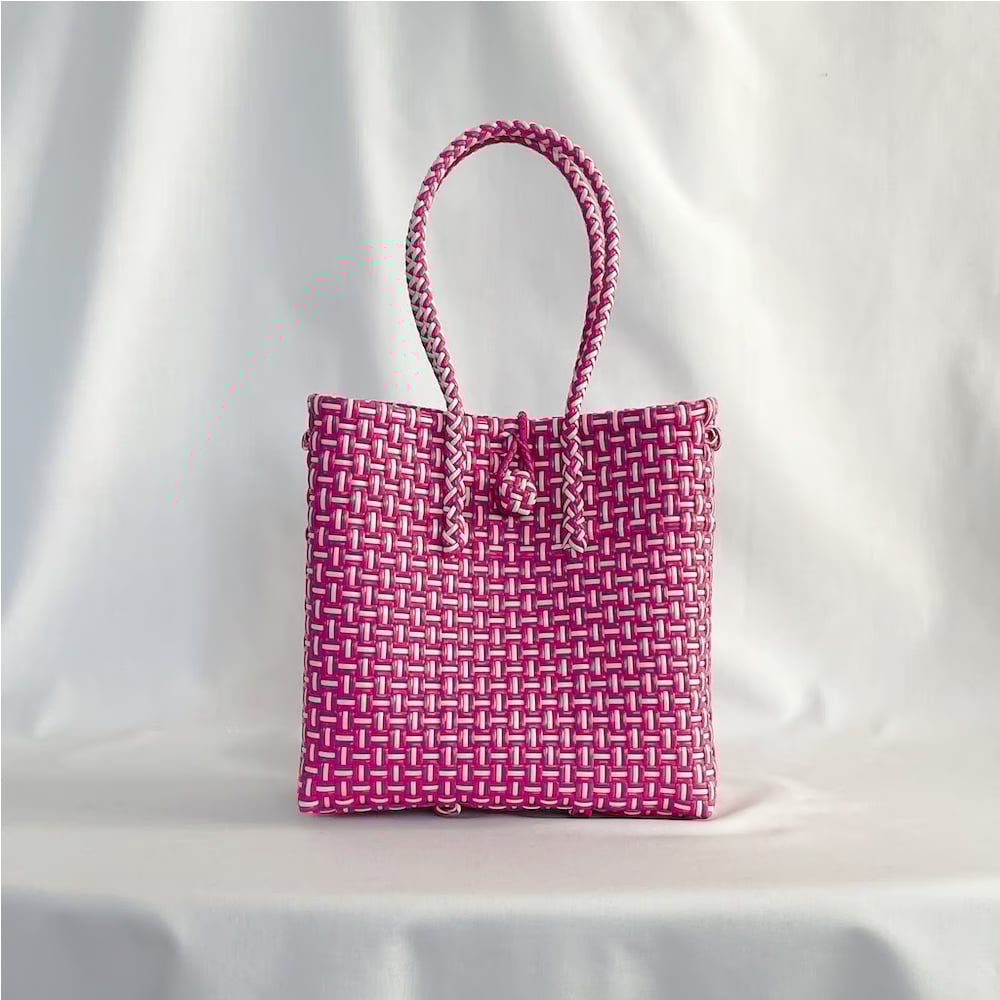 メケアリサ Gummy Bag 新色　Lサイズ 肌触りがいい CATEGORY L | MEKEARISA バッグ - バッグ