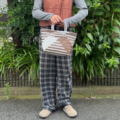 【6月8日(月)〜6月12日(金)発送】 Mekearibag No.6 (Size: S) _Mocha Brown × Gomashio