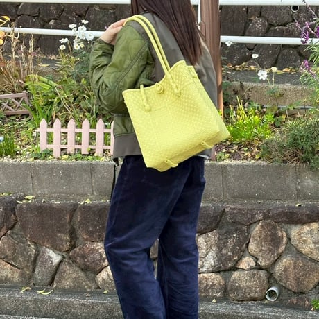 メケアリサ　Gummy Bag Mサイズ メケアリサ gummy bag Mサイズ 9月1日(月)〜9月5日(金)