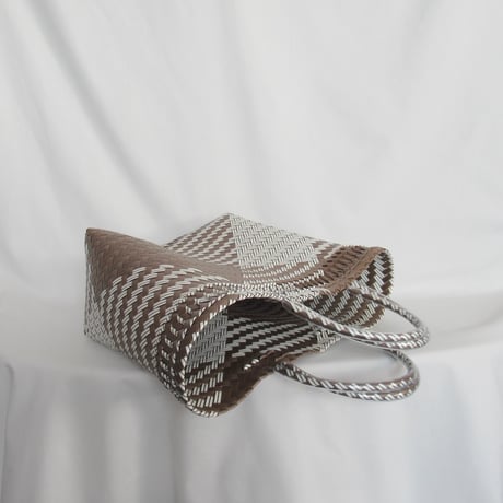 【7月21日(火)〜7月24日(金)発送】 Mekearibag No.25 (Size: L) _Mocha Brown × Gomashio
