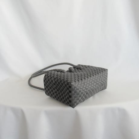 【10月26日(月)〜10月30日(金)発送】 Panini No.13 'gingham' _Charcoal Clay