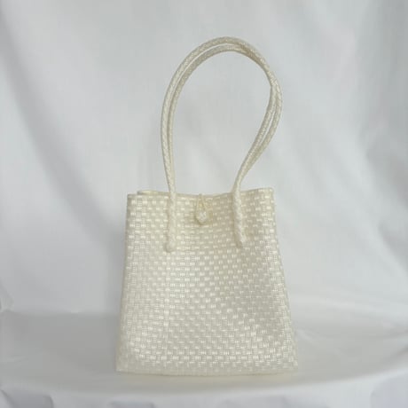 MEKEARISA メケアリサ　GUMMY BAG グミバッグ　Mサイズ 2025年最新】メケアリサ グミバッグの人気アイテム - メルカリ