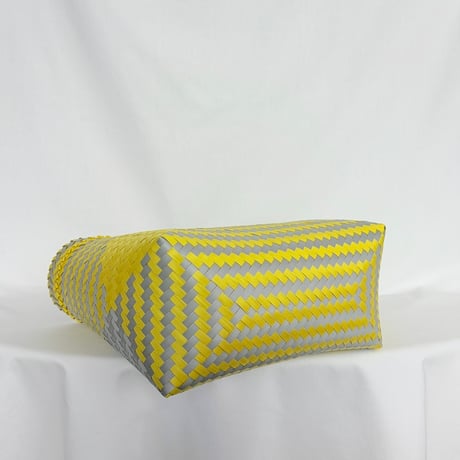 【7月27日(月)〜7月31日(金)発送】 Mekearibag No.24 (Size: L) _Yellow Silver (cross)
